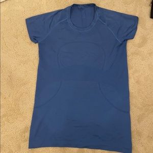 Lululemon short sleeve top